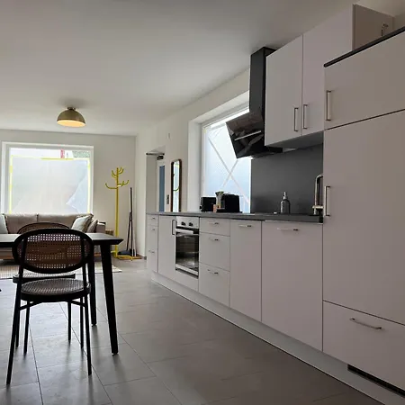 Casa Primavera - Stadtvilla Mitten In Lejlighed *