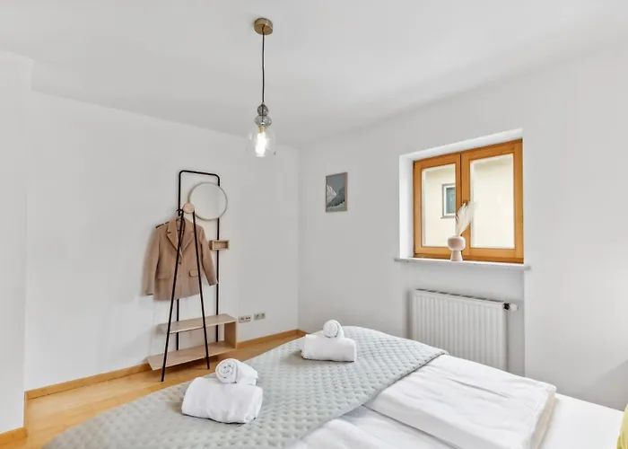 Casa Primavera - Stadtvilla Mitten In Apartmán